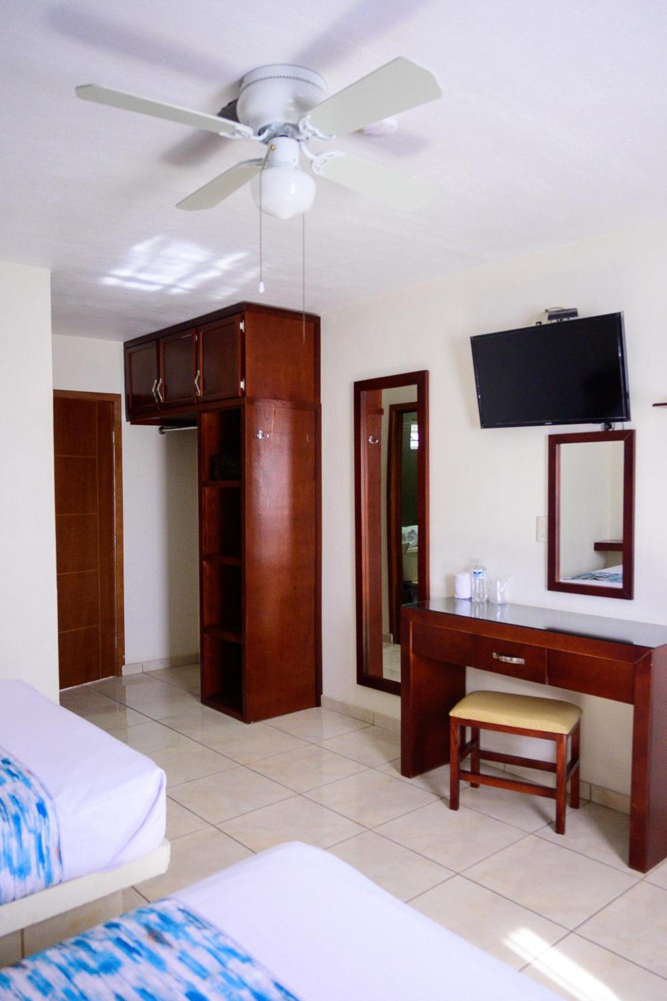 Hotel Acuario En Ocotlan Exteriér fotografie